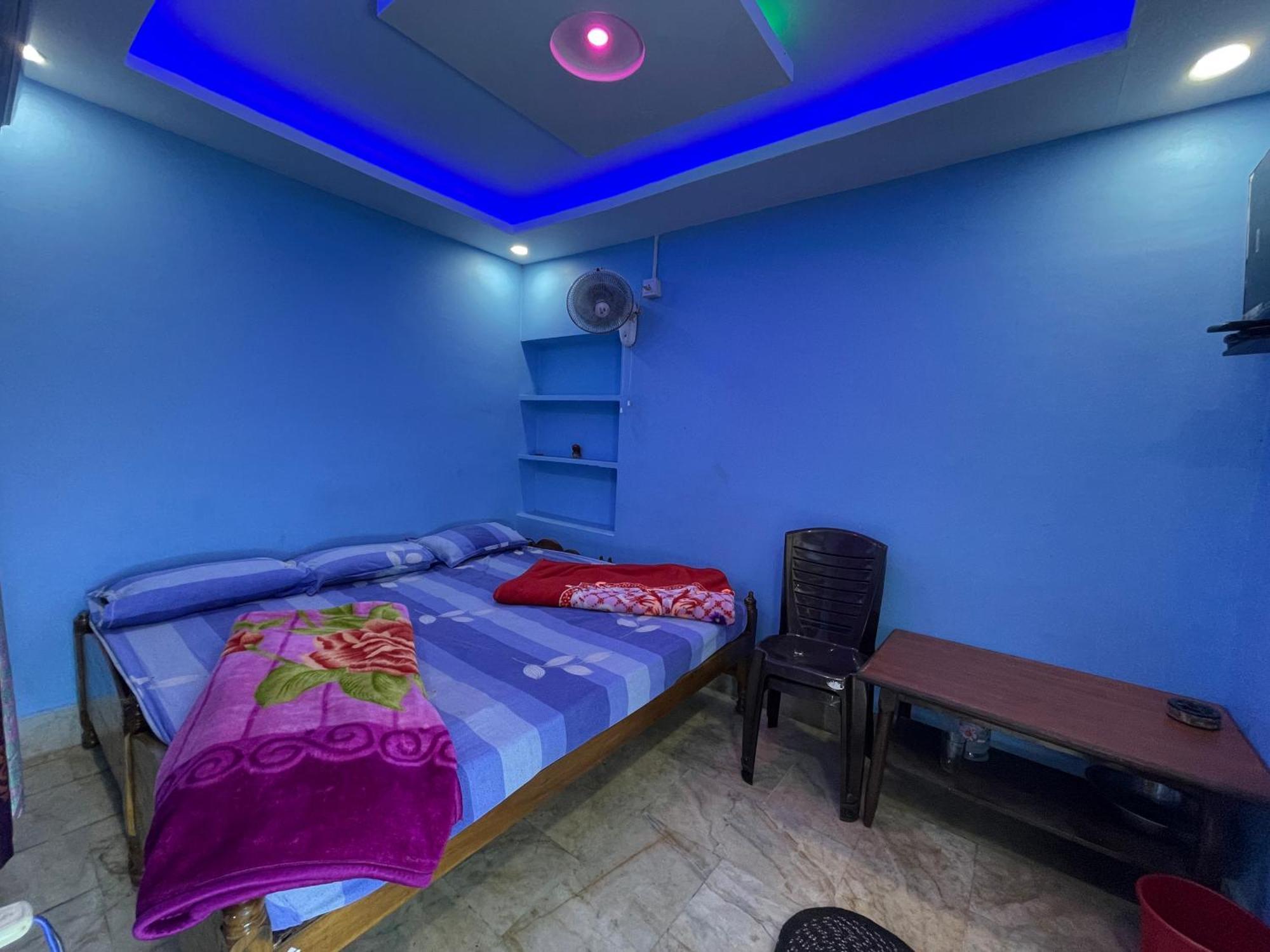 Hotel Radha Krishna 普里 外观 照片