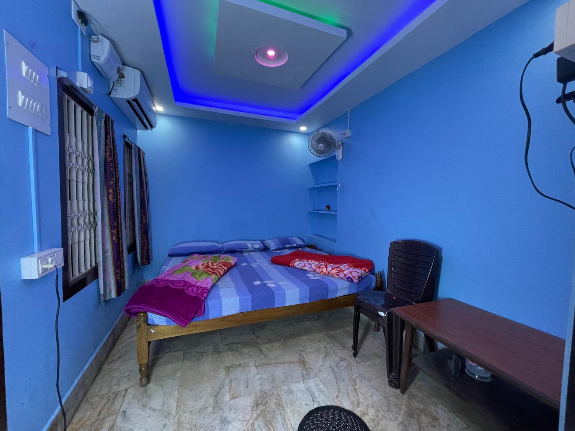 Hotel Radha Krishna 普里 外观 照片