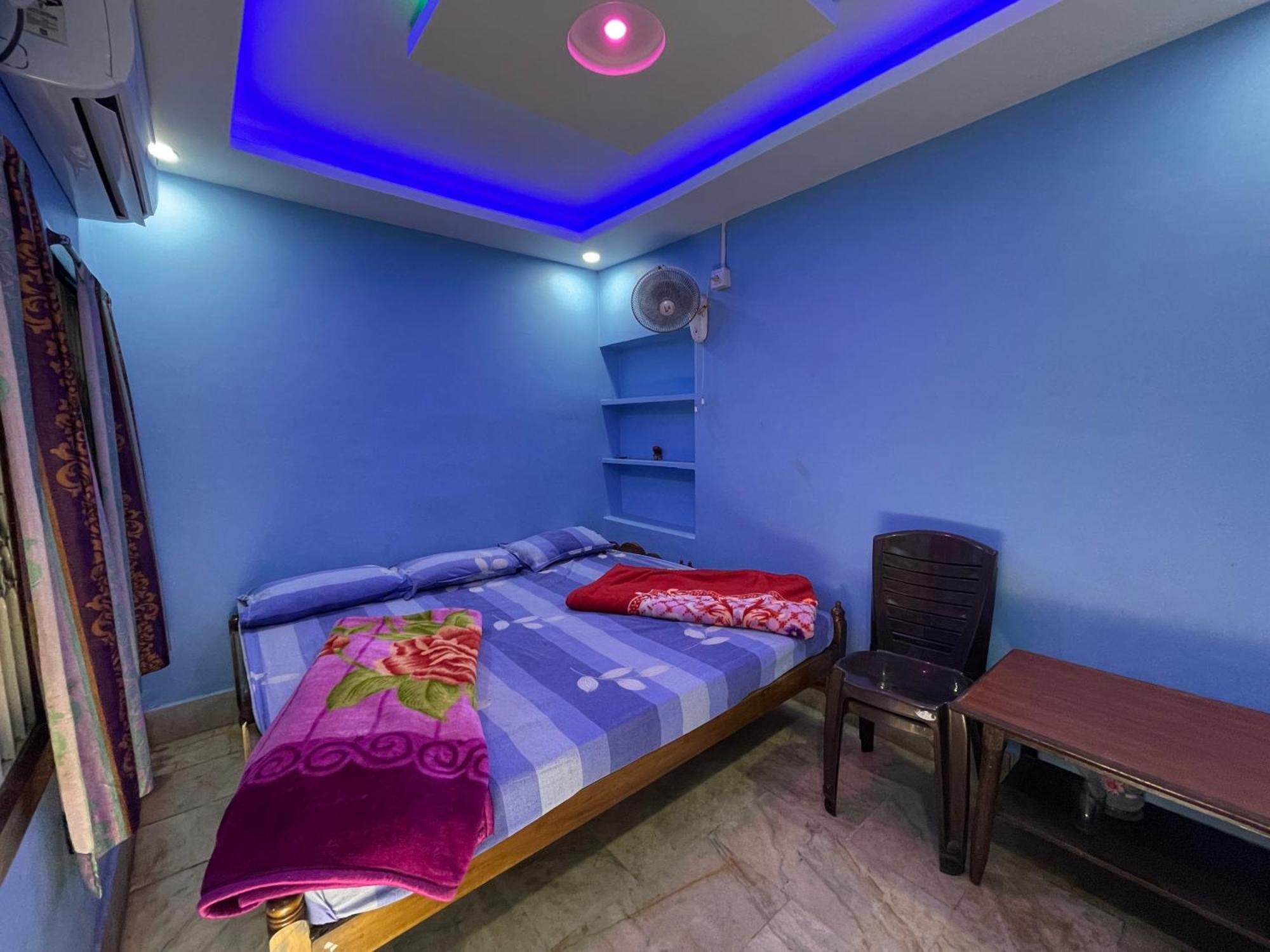 Hotel Radha Krishna 普里 外观 照片